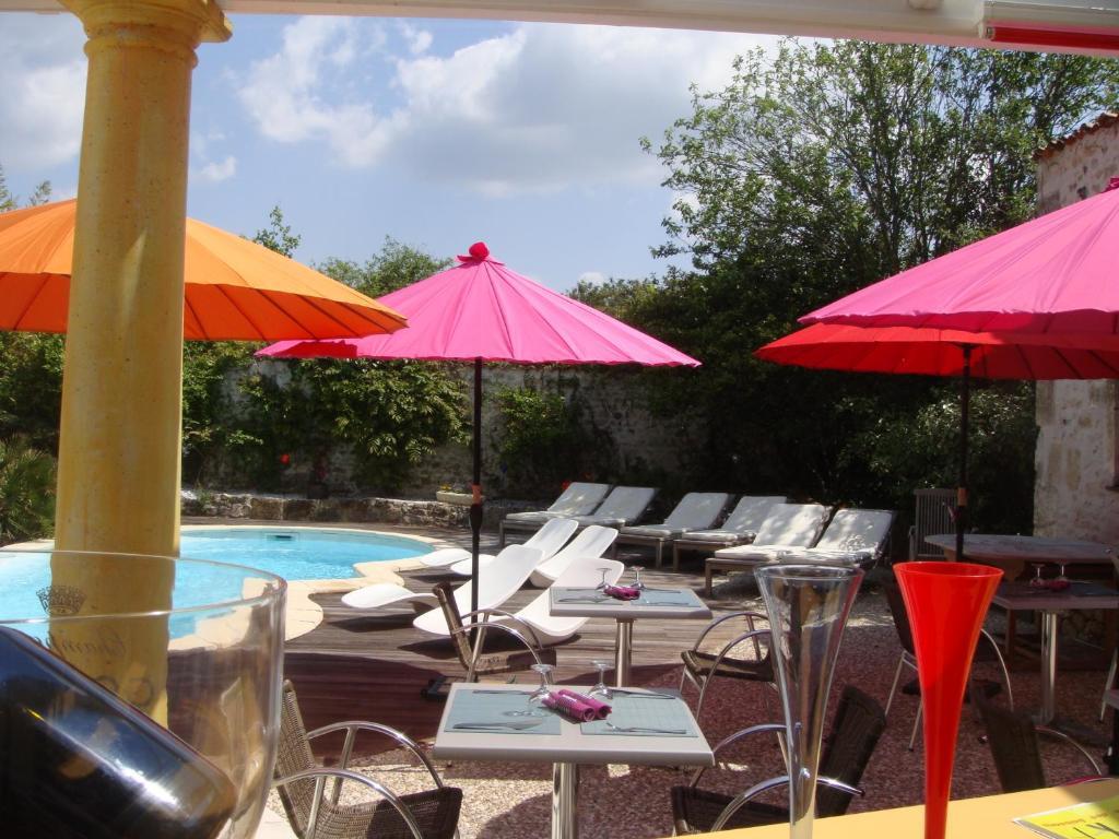 L'Hedoniste Hotel Chérac Buitenkant foto