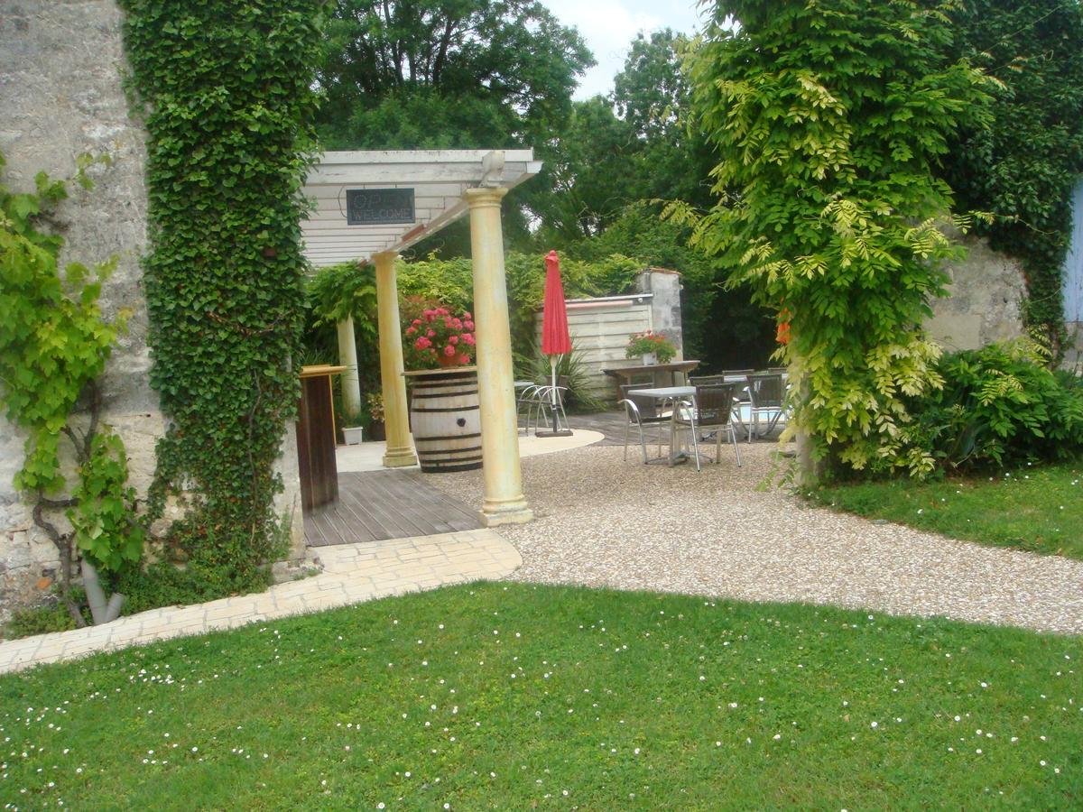 L'Hedoniste Hotel Chérac Buitenkant foto